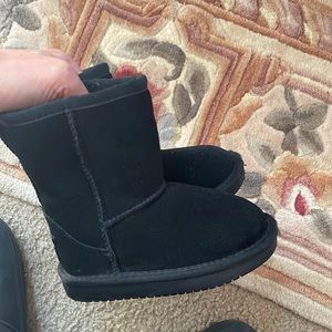 Black Koolaburra Uggs